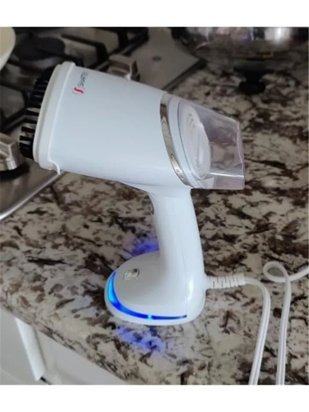 Foldable Handheld Garment Steamer - 1100 Watts of Powerful Steam - Dual Voltage